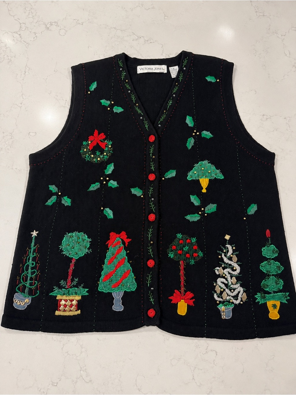 Vintage Victoria Jones Woman Black Christmas Embroidered Topiary Sweater Vest M
